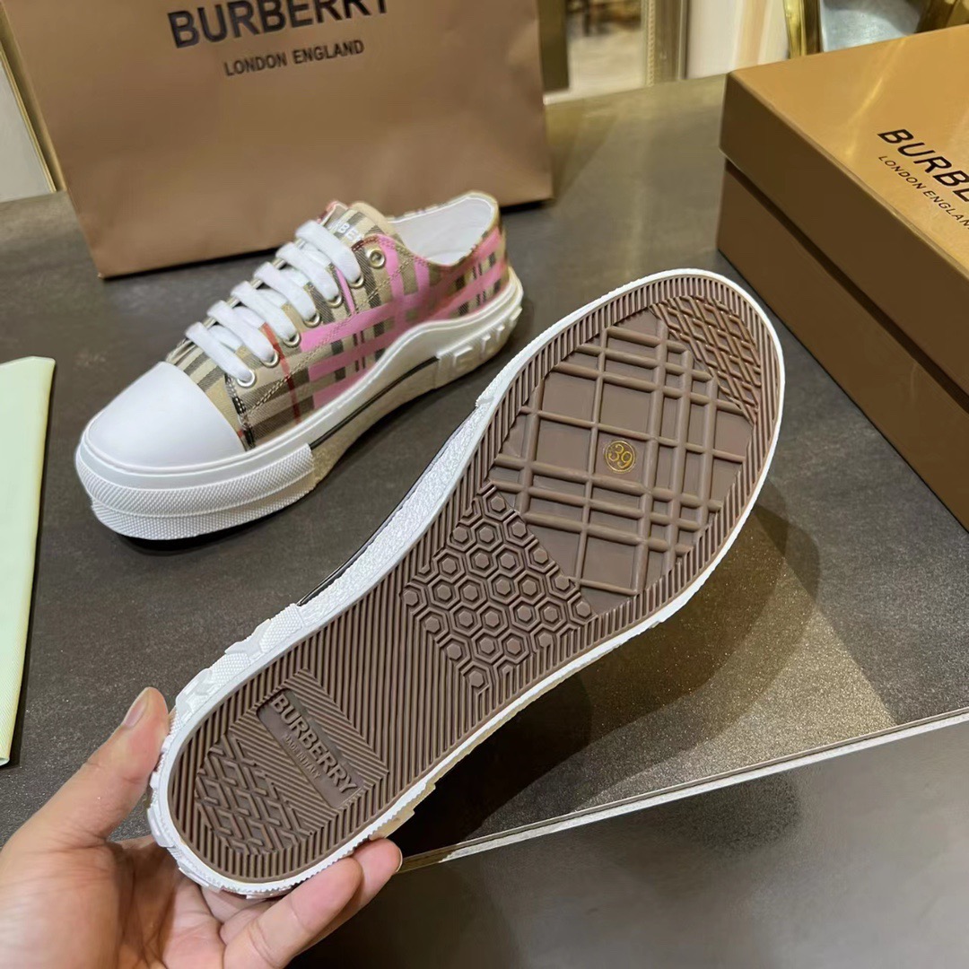 Burberry Sneaker Size 36-45