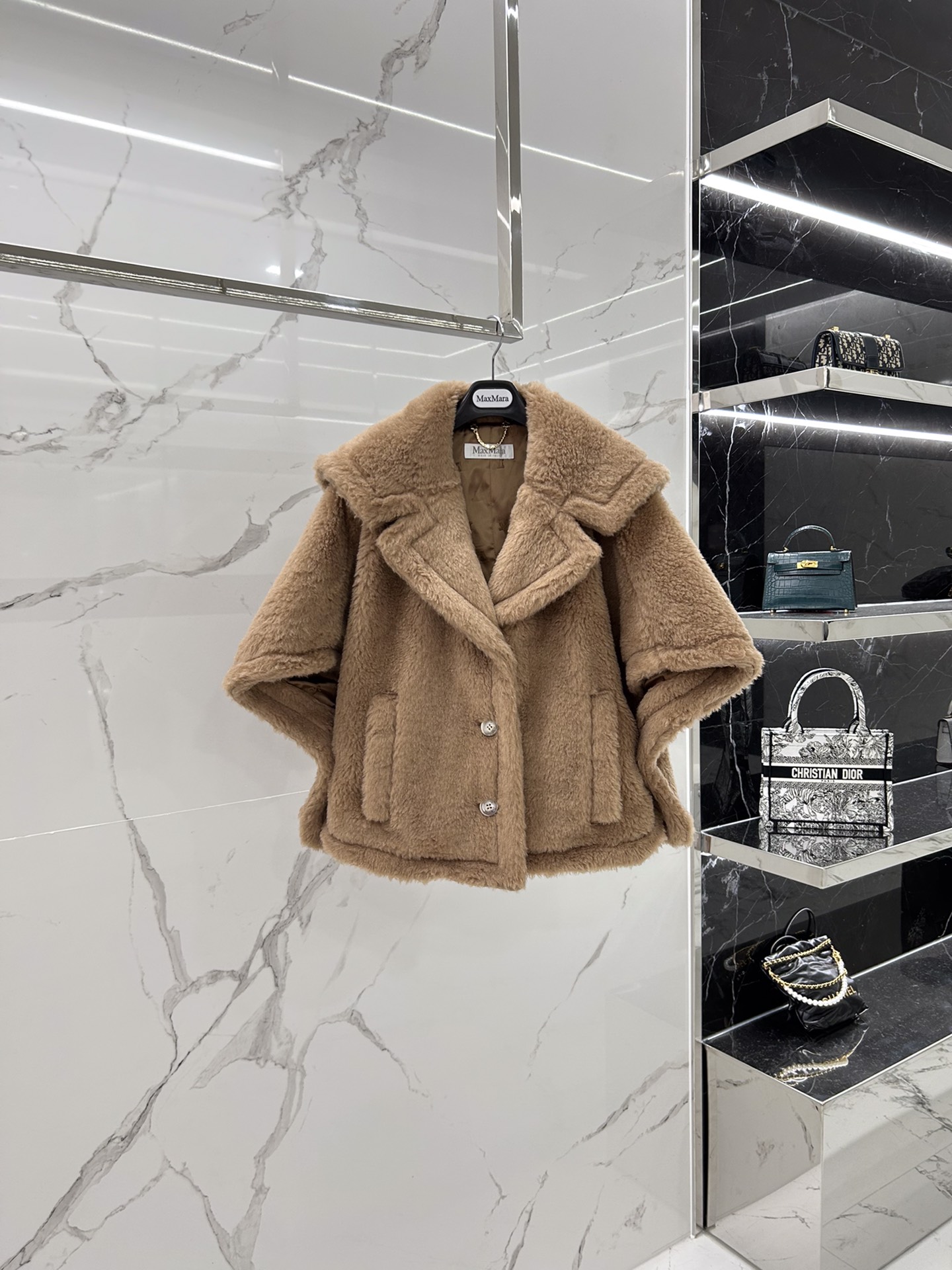 Max Mara Teddy Cape short style one size fits all