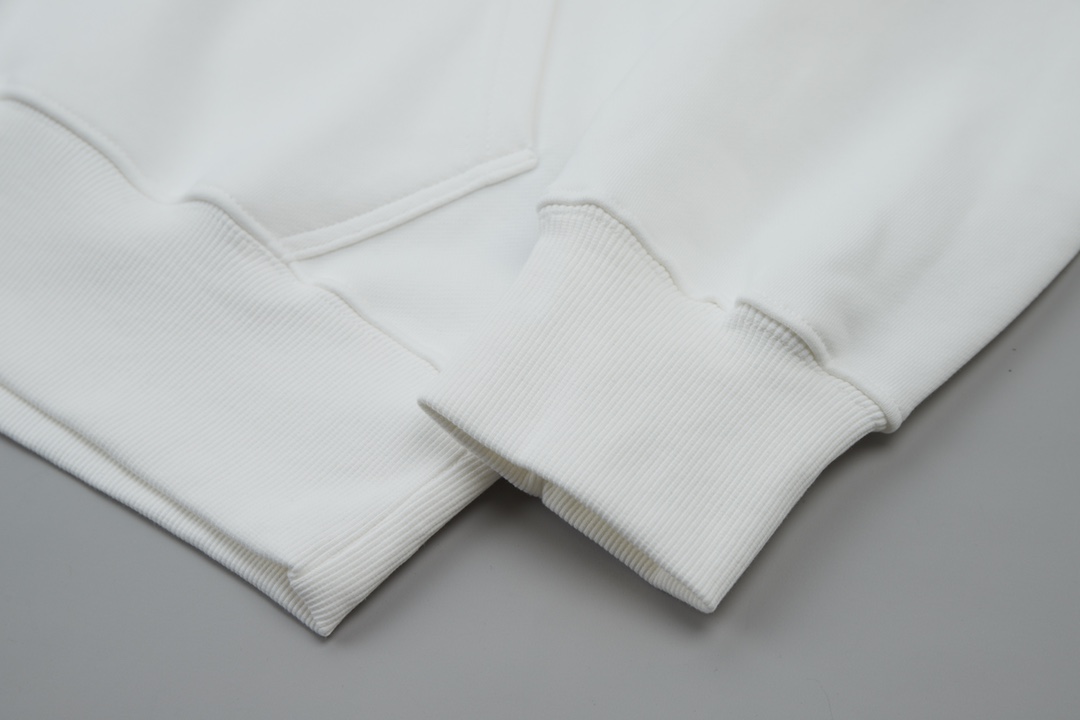 Louis Vuitton Unisex Sweatshirt Size S-XL