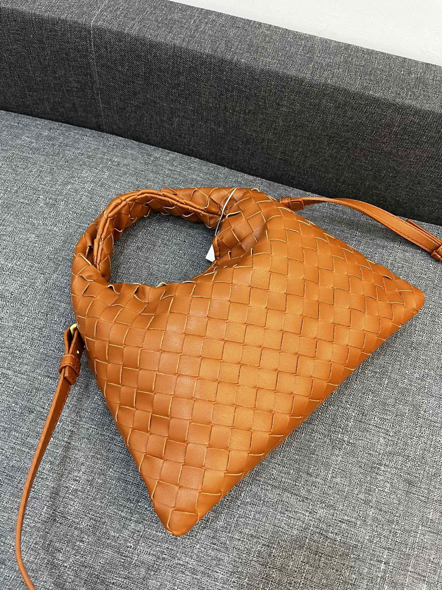 Copy Bottega Veneta HO Women Shoulder Bags 28*17cm