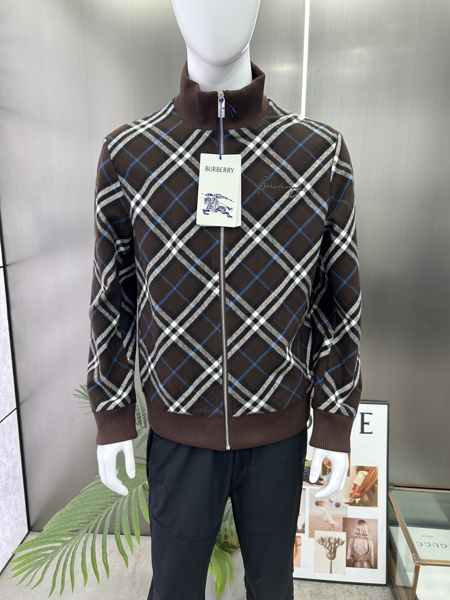 Burberry Unisex Jacket Size M-XXXL