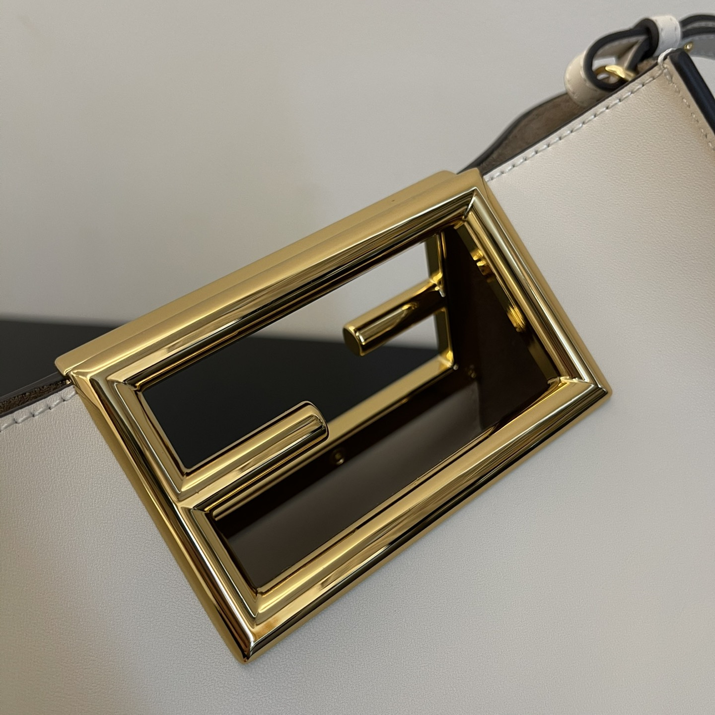 Fendi New Women Shoulder Bags 20*17*9cm