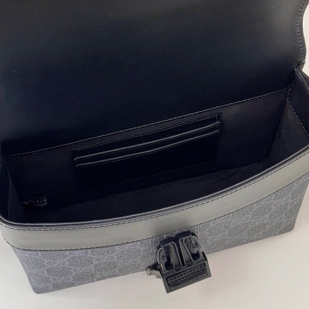 Gucci GG Mens Shoulder Bags Size 18.5*13.5*7cm
