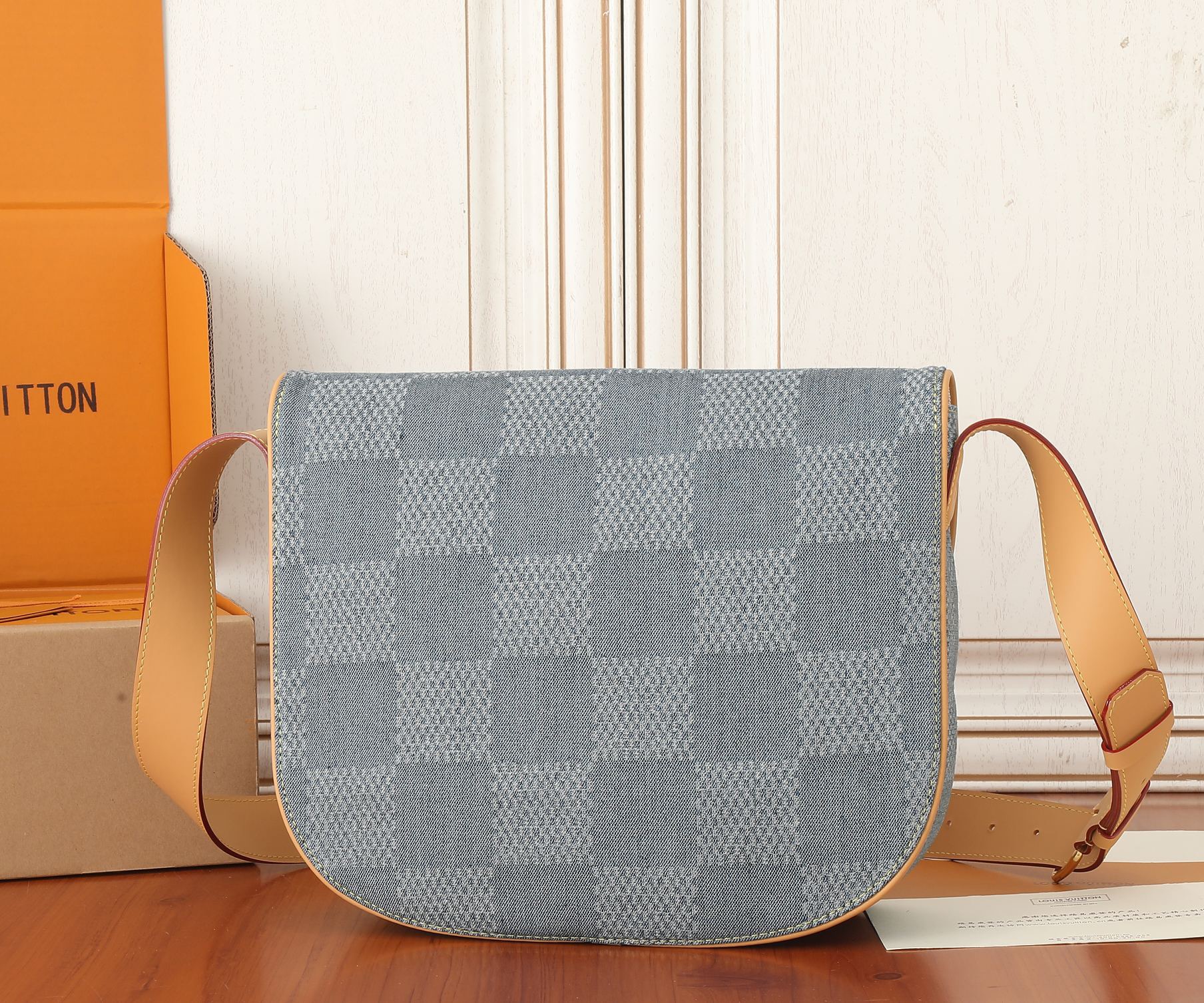 Louis Vuitton N40743 Montsouris Messenger MM Mens Shoulder Bags Size 35*29*12cm