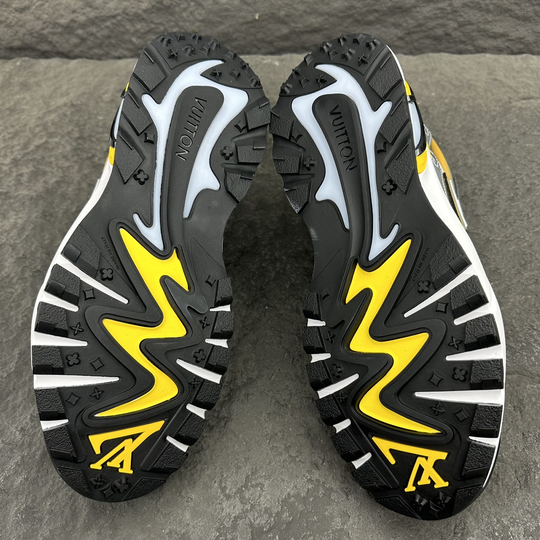 Louis Vuitton LV Runner Tatic Sneaker Size 40-46