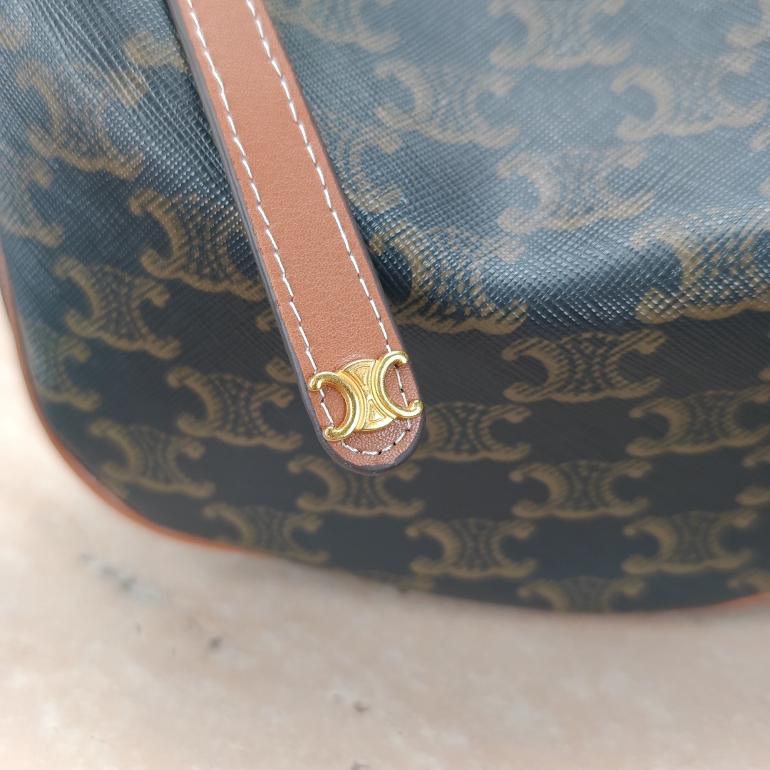 Celine 25ss Lulu Women Shoulder Bags Size 24*21*5cm