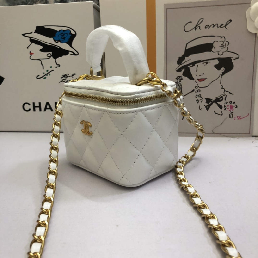 Chanel Women Shoulder Bags 11*8.5*7cm