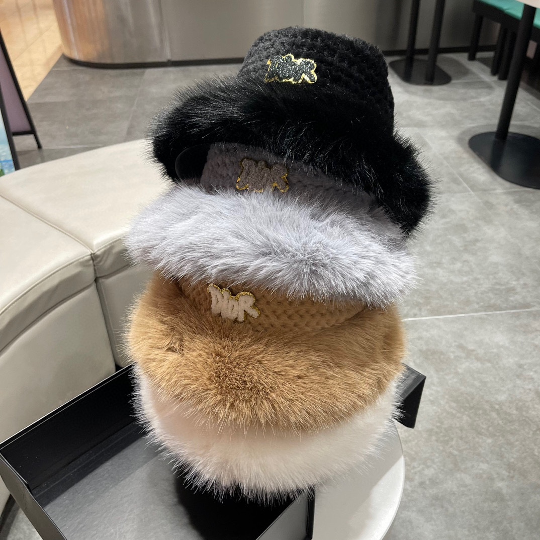 Dior Knitted Hat 4-Color