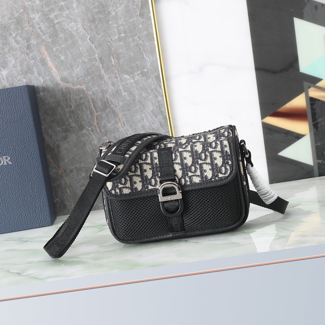 Dior Oblique Mens Shoulder Bags 2-Size