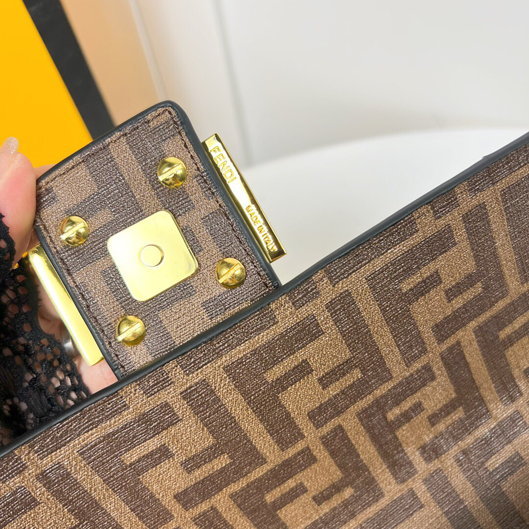 Fendi New Women Shoulder Bags 26*5*15cm