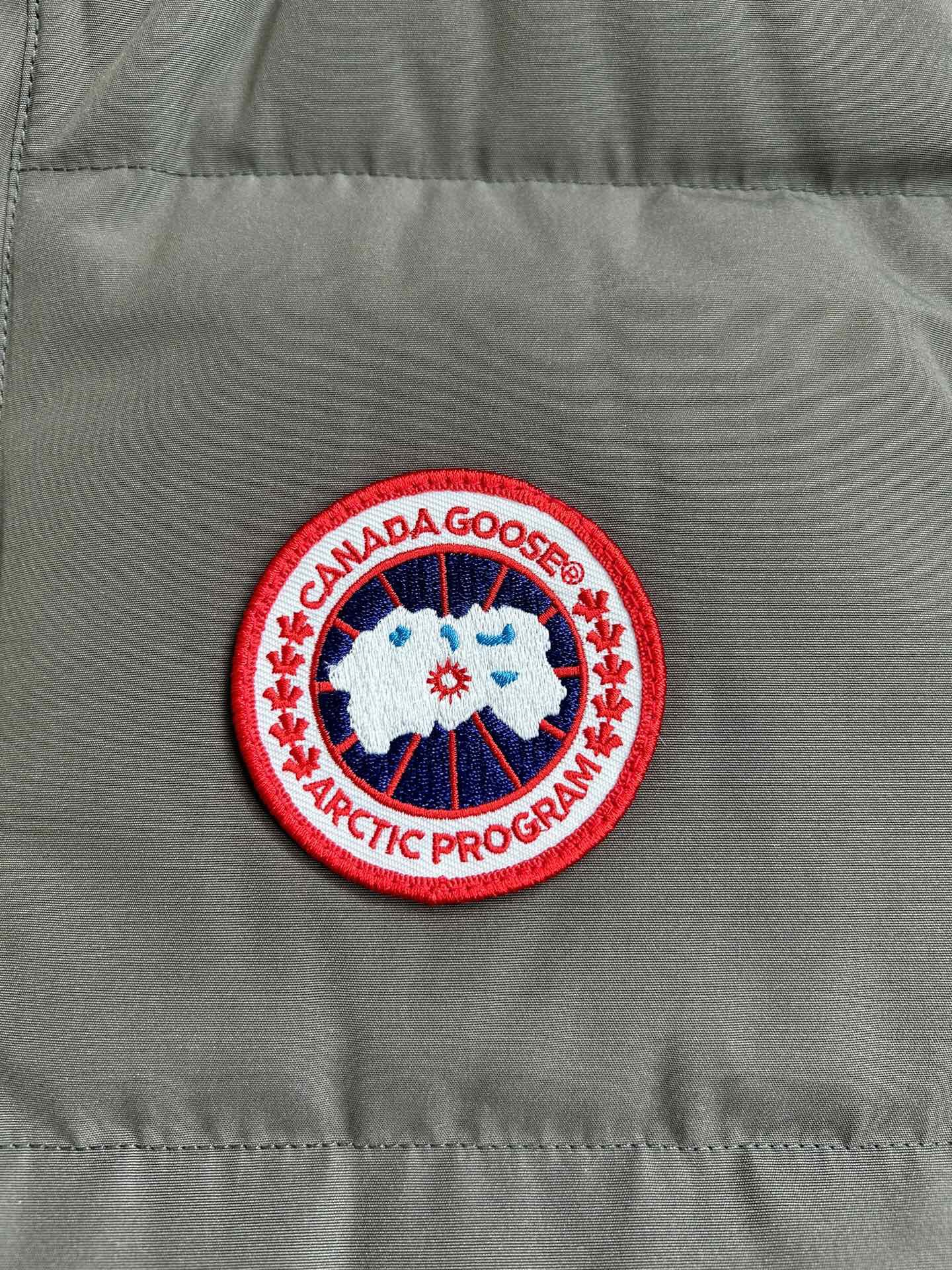 Canada Goose E20 Freestyle Vest-WD Men Winter Vest Size S-XXL