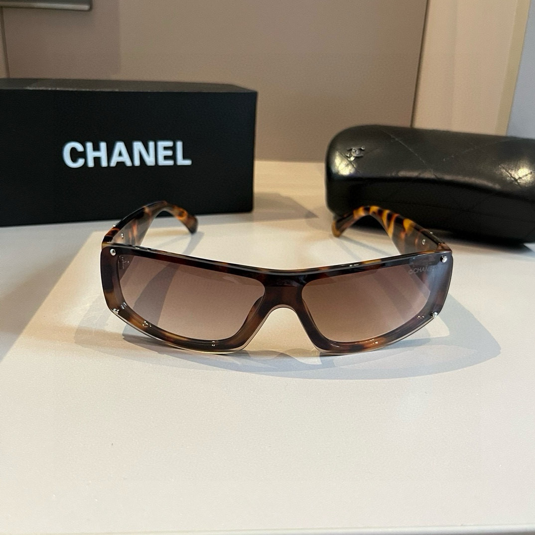 Chanel Sunglasses 2-Color