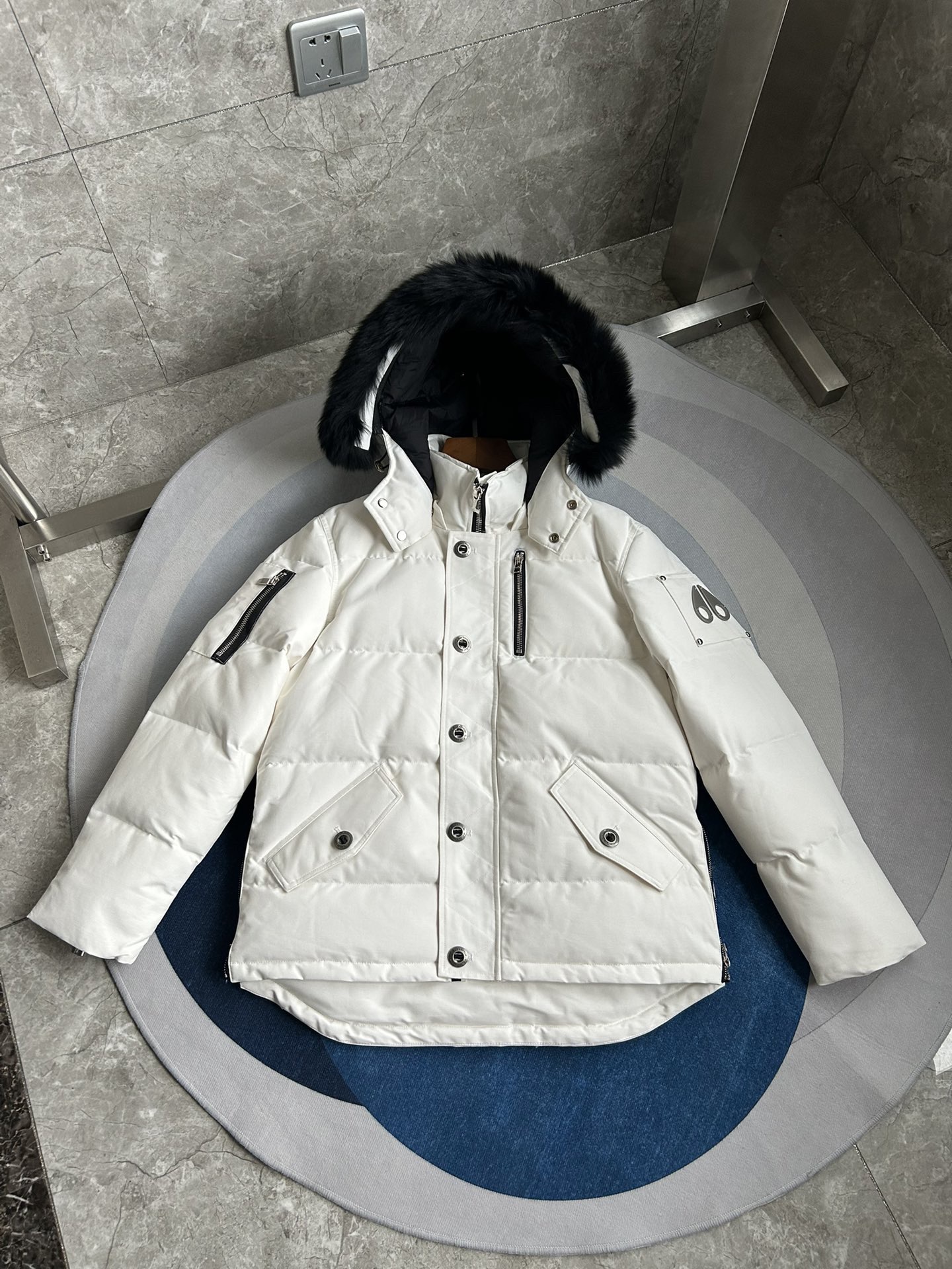 Moose Knuckles 06 Men Winter Jacket Size S-XXL White