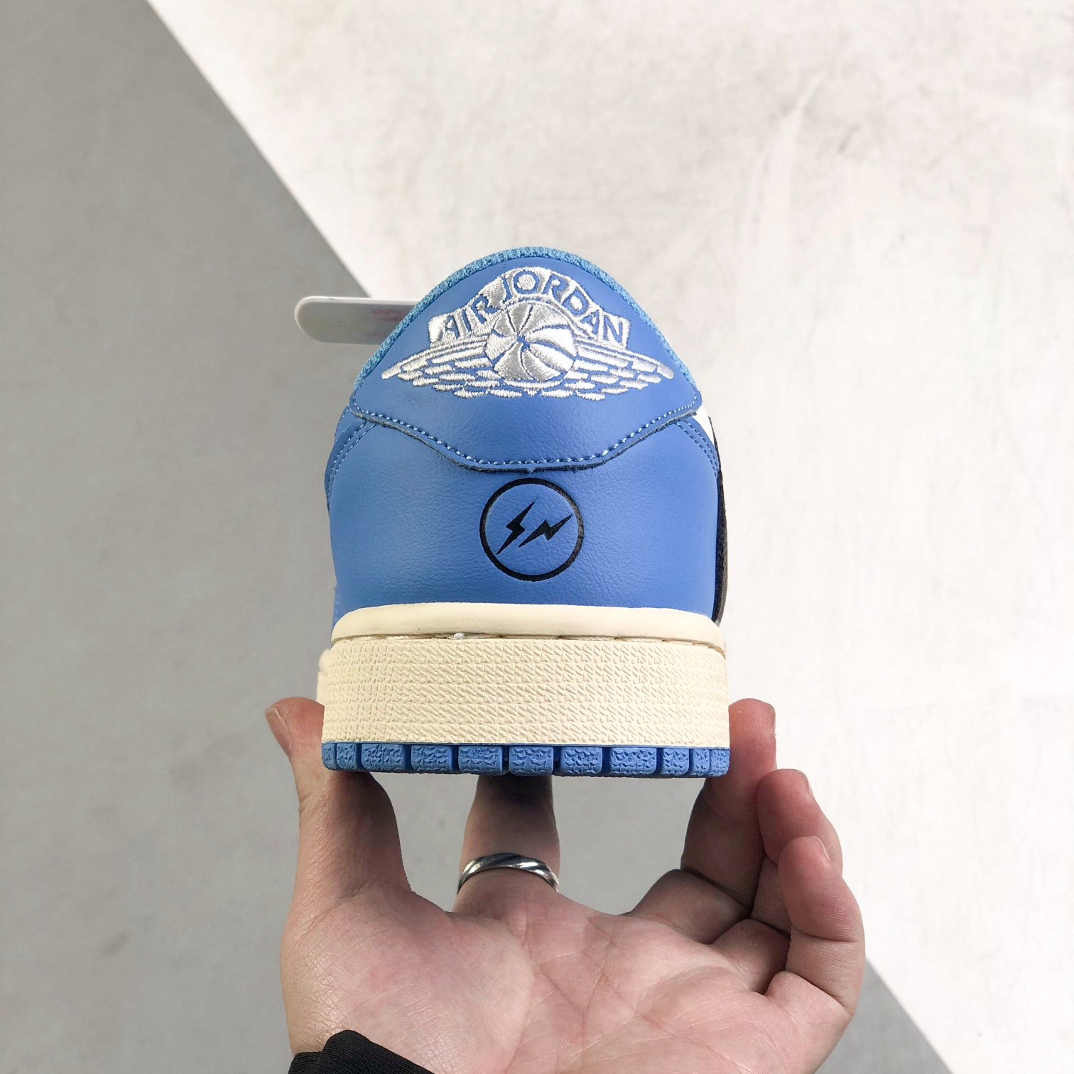 Nike Air Jordan 1 x Travis Scott Low Top Sneaker Shoes Gr. 36-46