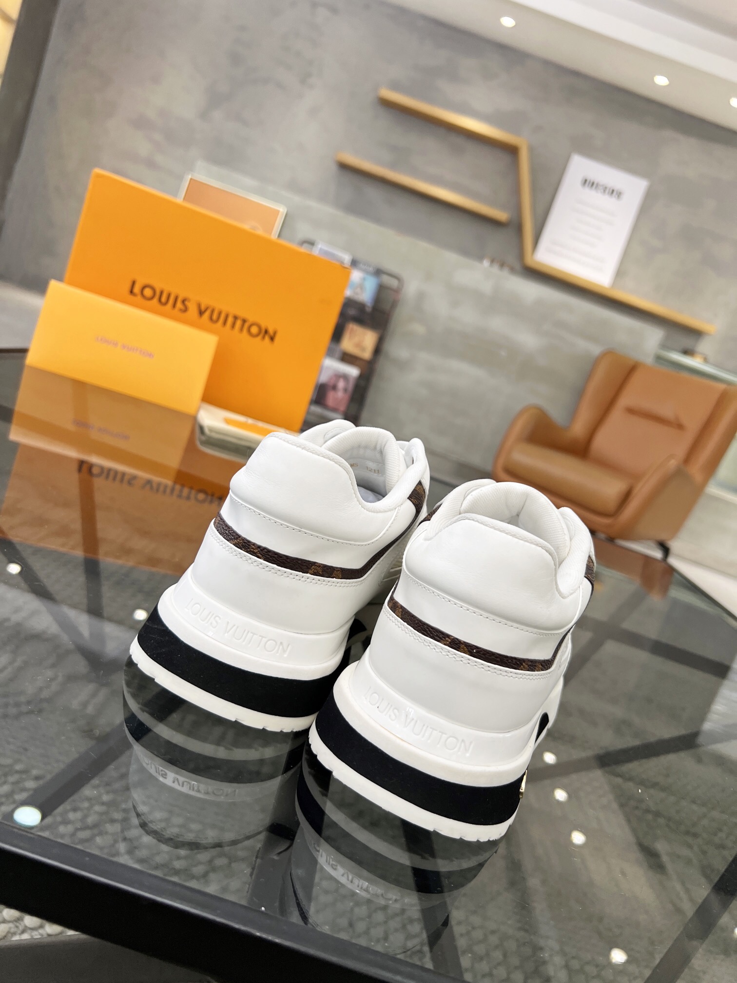 Louis Vuitton 2024ss Runaway Sneaker Size 40-46