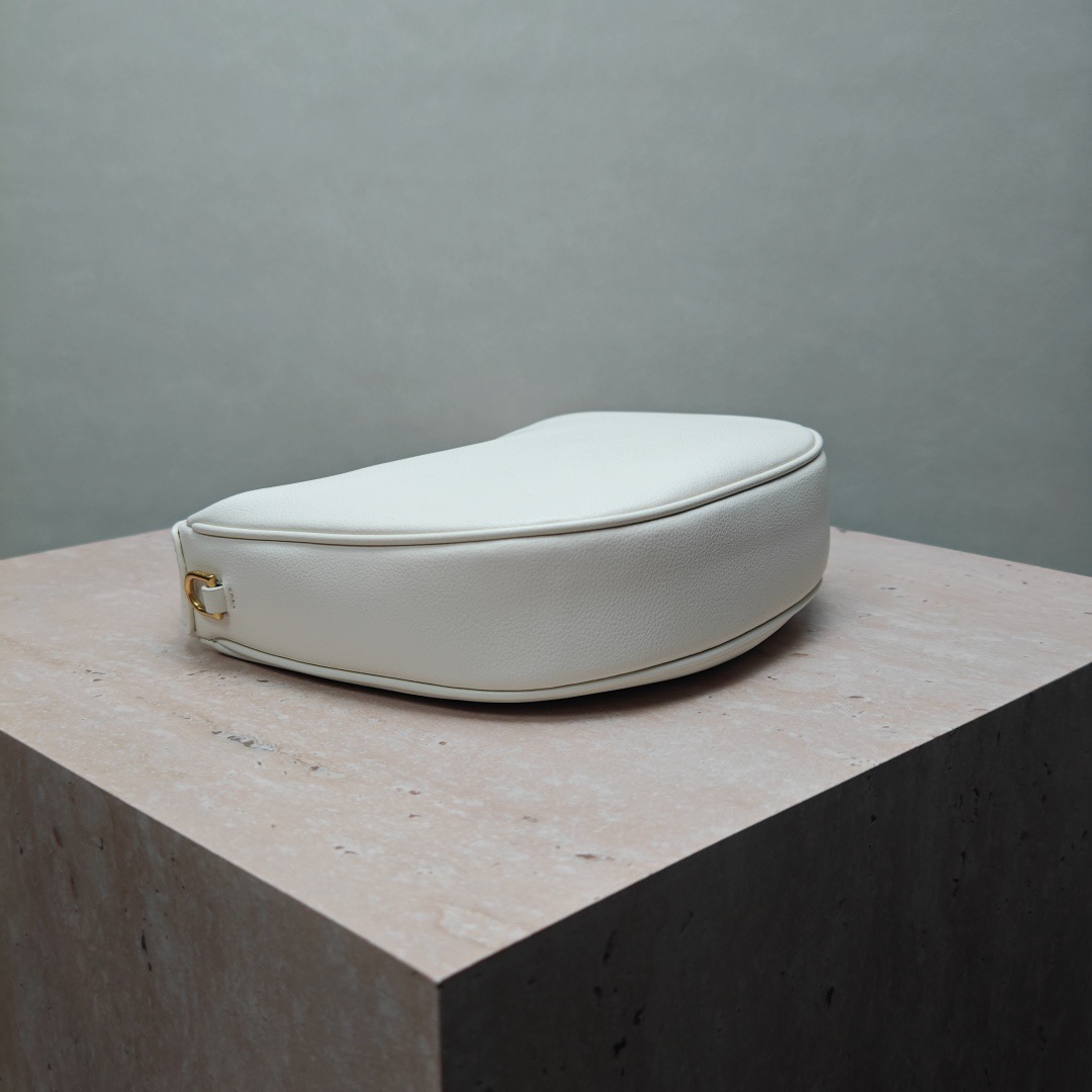 Celine 25ss Lulu Women Shoulder Bags Size 24*21*5cm