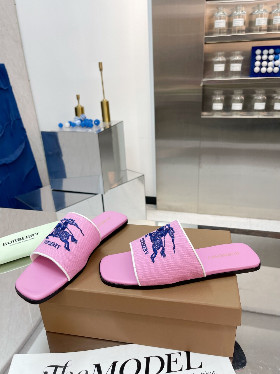 Burberry Women Slippers Size 36-41