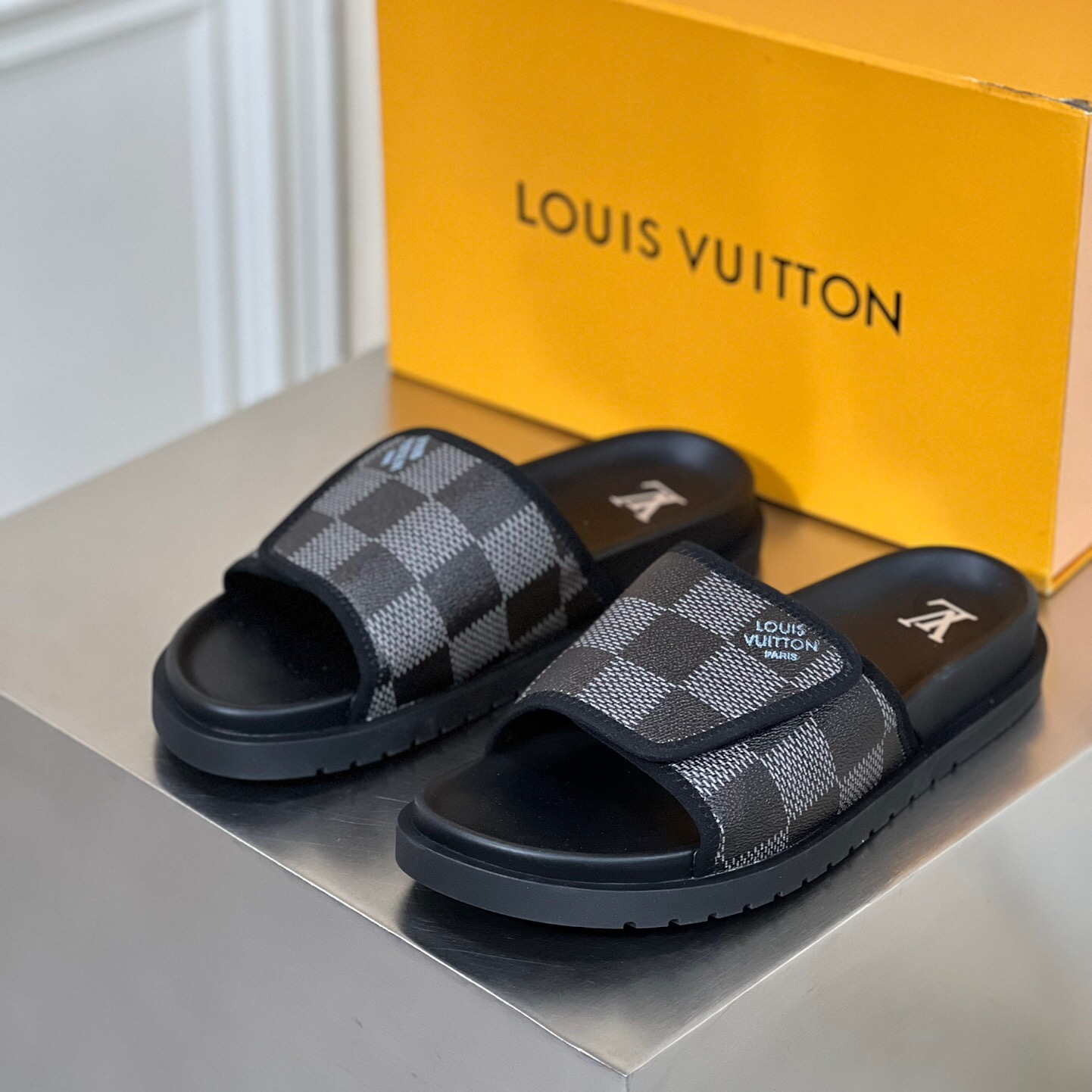 Louis Vuitton Miami Slippers Size 39-46 7-Color