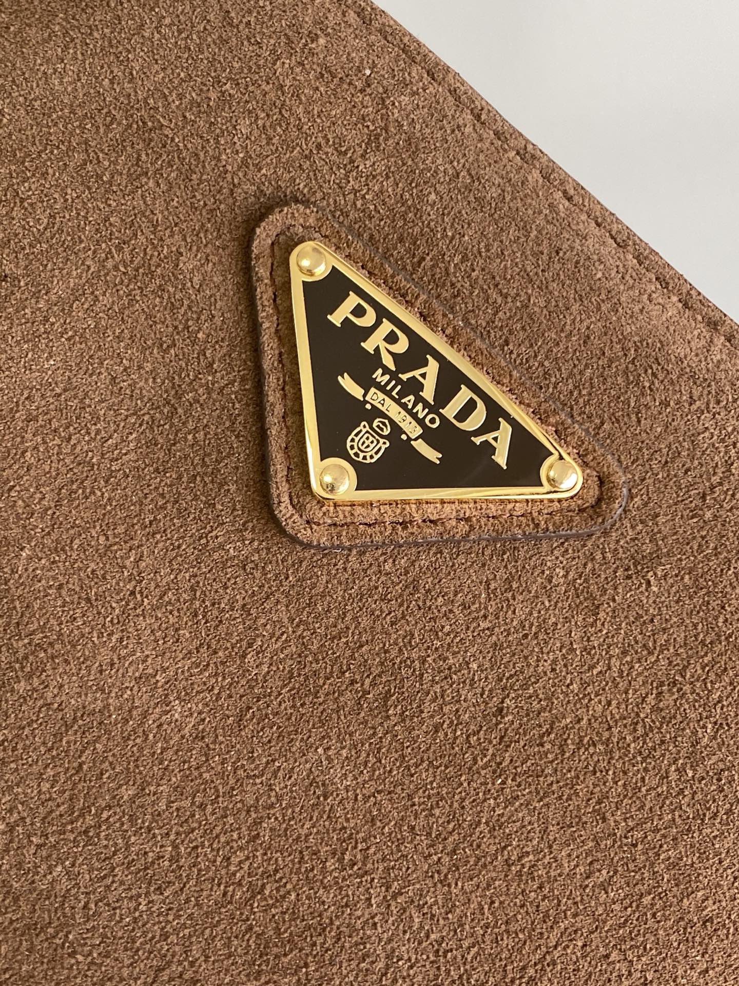 Prada 1BE078 Women Shoulder Bags 22*22*13cm