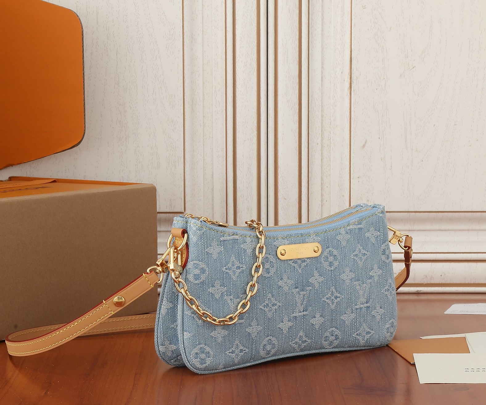 Louis Vuitton M83532 Liv Pochette Denim Cowboy Damen-Schultertasche, 24,5 × 13,5 × 6,5 cm