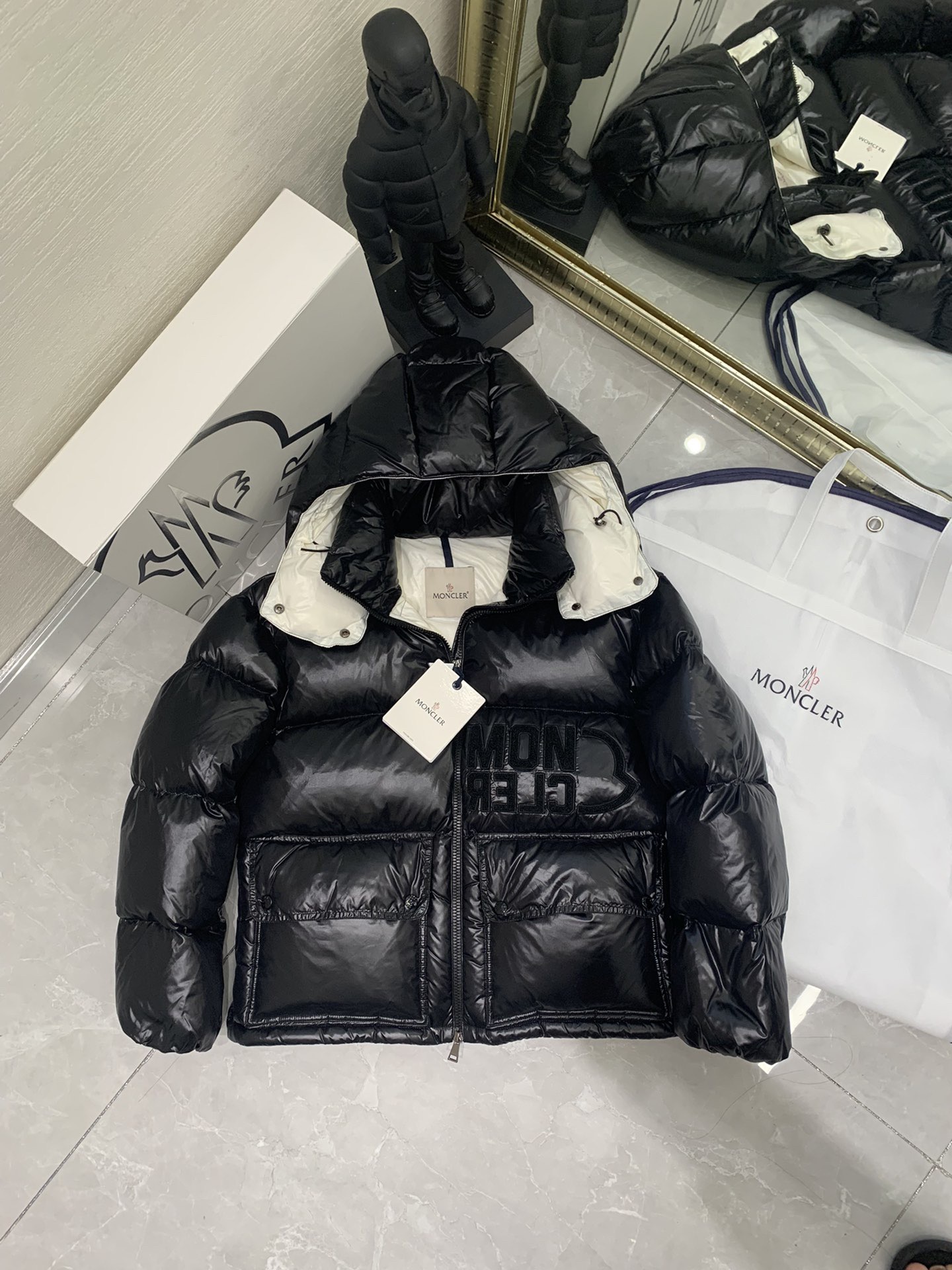 Moncler Abbaye Women Winter Jacket Size 0-3
