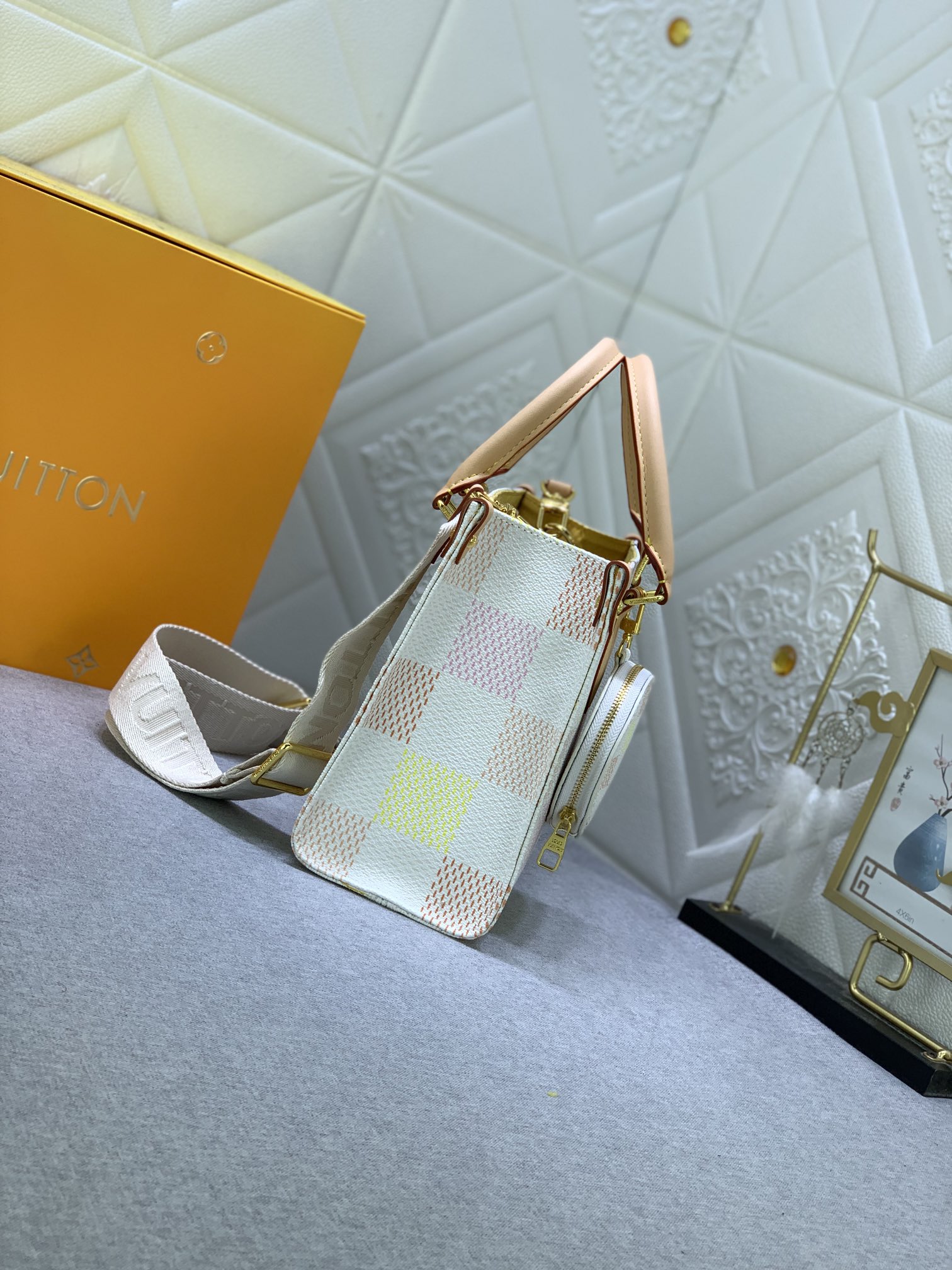 Louis Vuitton M46373 OnTheGo Women Shoulder Bags Size 25*19*11cm