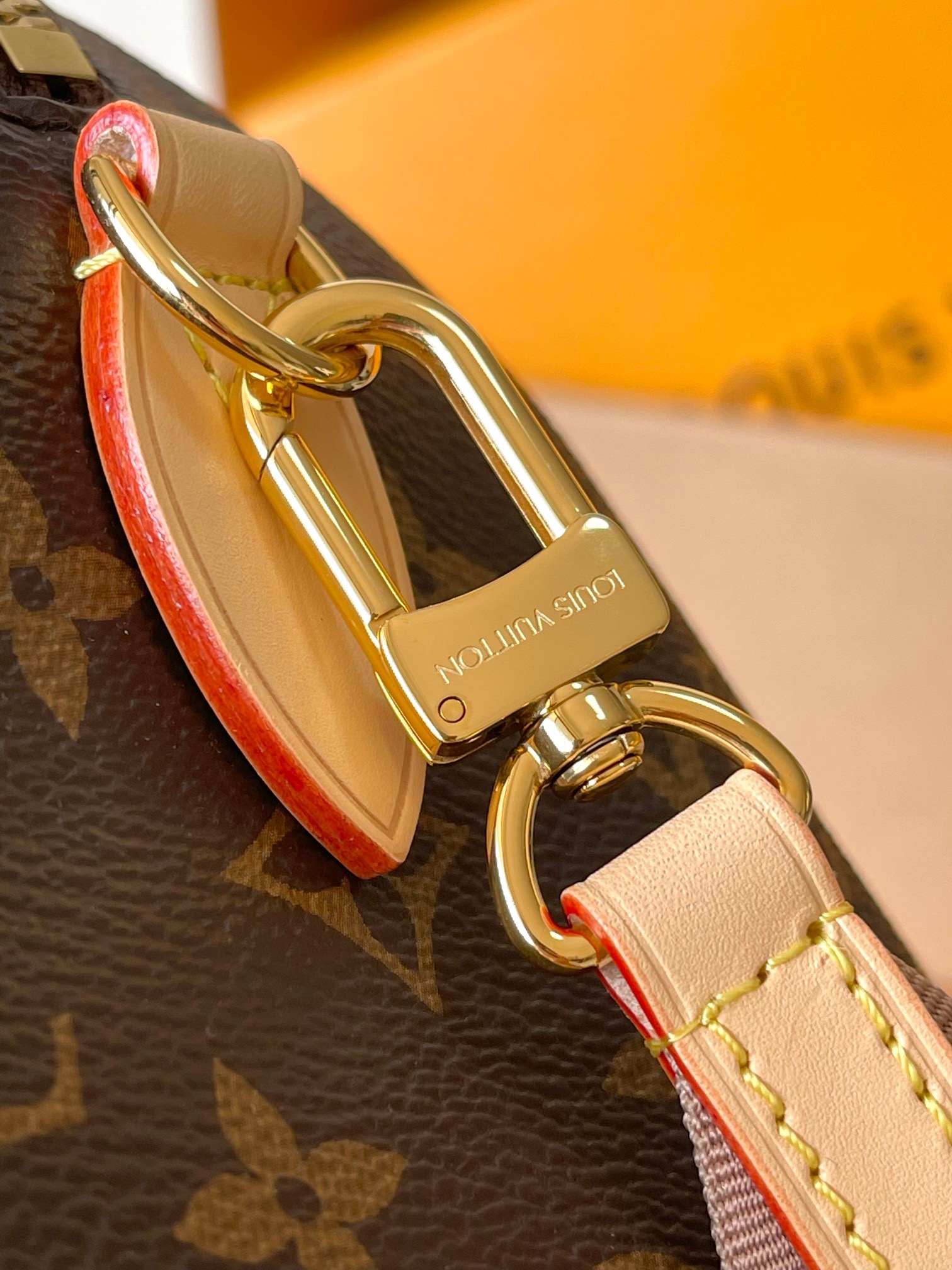 Louis Vuitton M46222 Speedy Bandoulière 20 Women Shoulder Bags Size 20.5*13.5*12cm