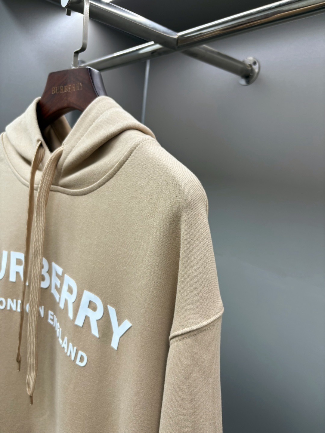 Burberry Unisex Sweatshirt Size S-XXL