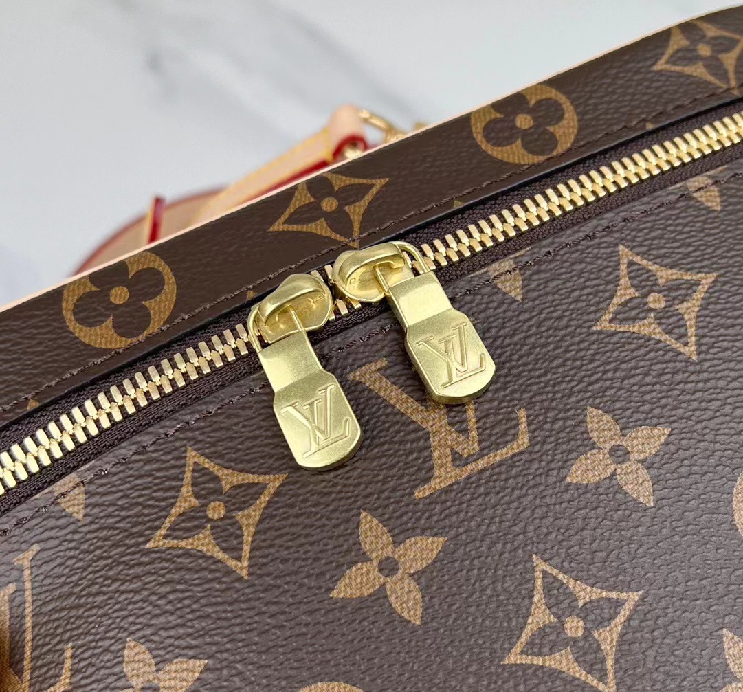 Louis Vuitton M42265 Women Shoulder Bags 24*18*14.5cm