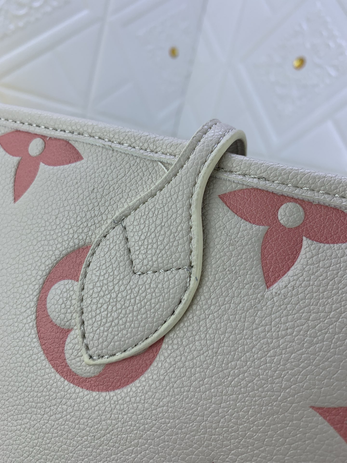 Louis Vuitton Shopping Bags 32*29*17cm