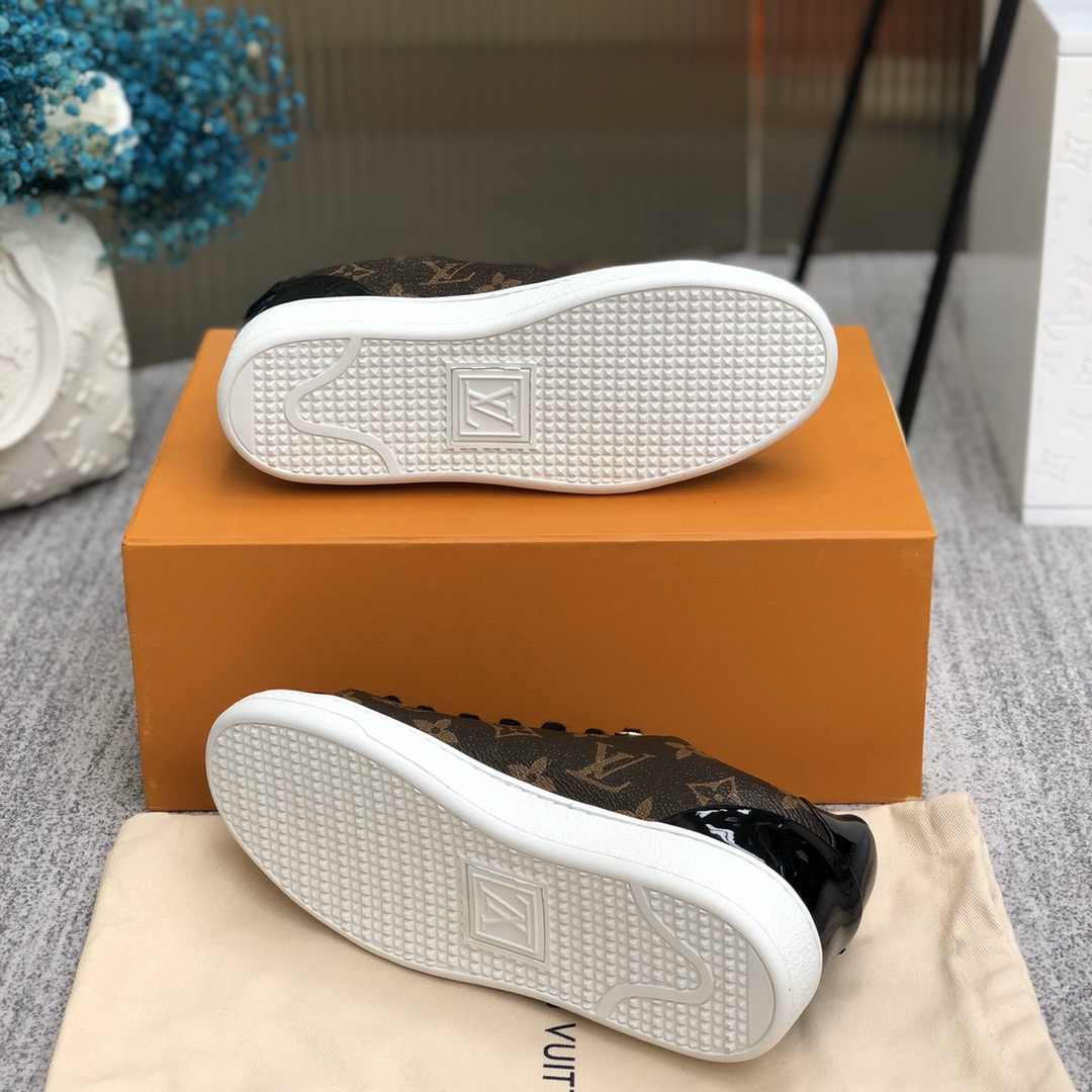 Louis Vuitton Monogram Sneaker Size 36-40