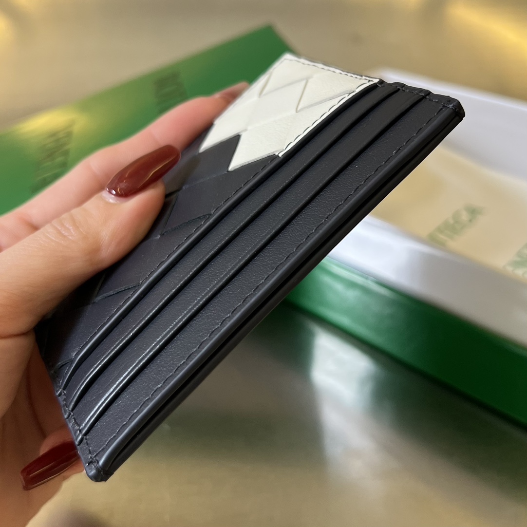 Bottega Veneta Card Holder Size 10*8cm