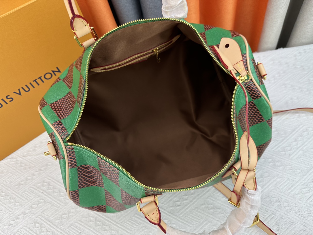 Louis Vuitton M24422 Speedy P9 Bandoulière 40 Monogram Leather Pharrell Williams Travel Bags Size 40*26*23cm