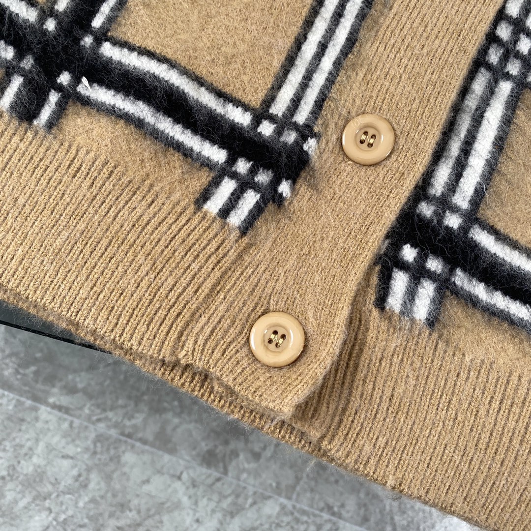 Burberry Classic style Jacket Sweatshirt Size S-L