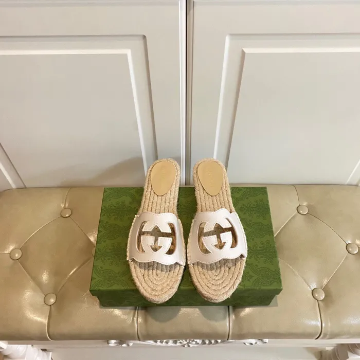 Gucci Interlocking G Cut-out Sandal Slippers Size 40
