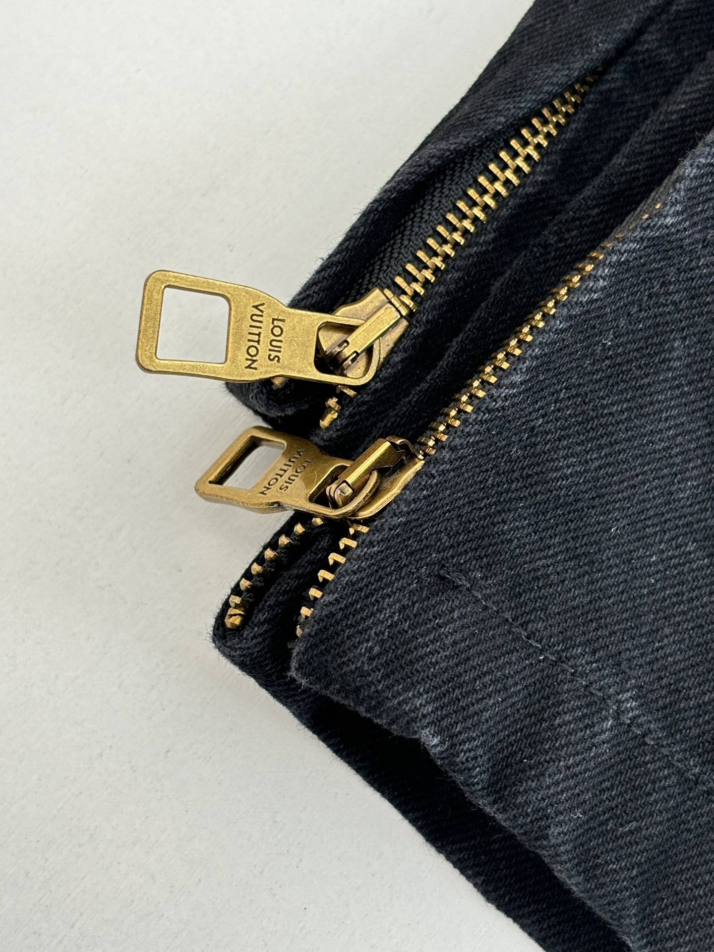 Louis Vuitton Unisex Jeans Size S-XL