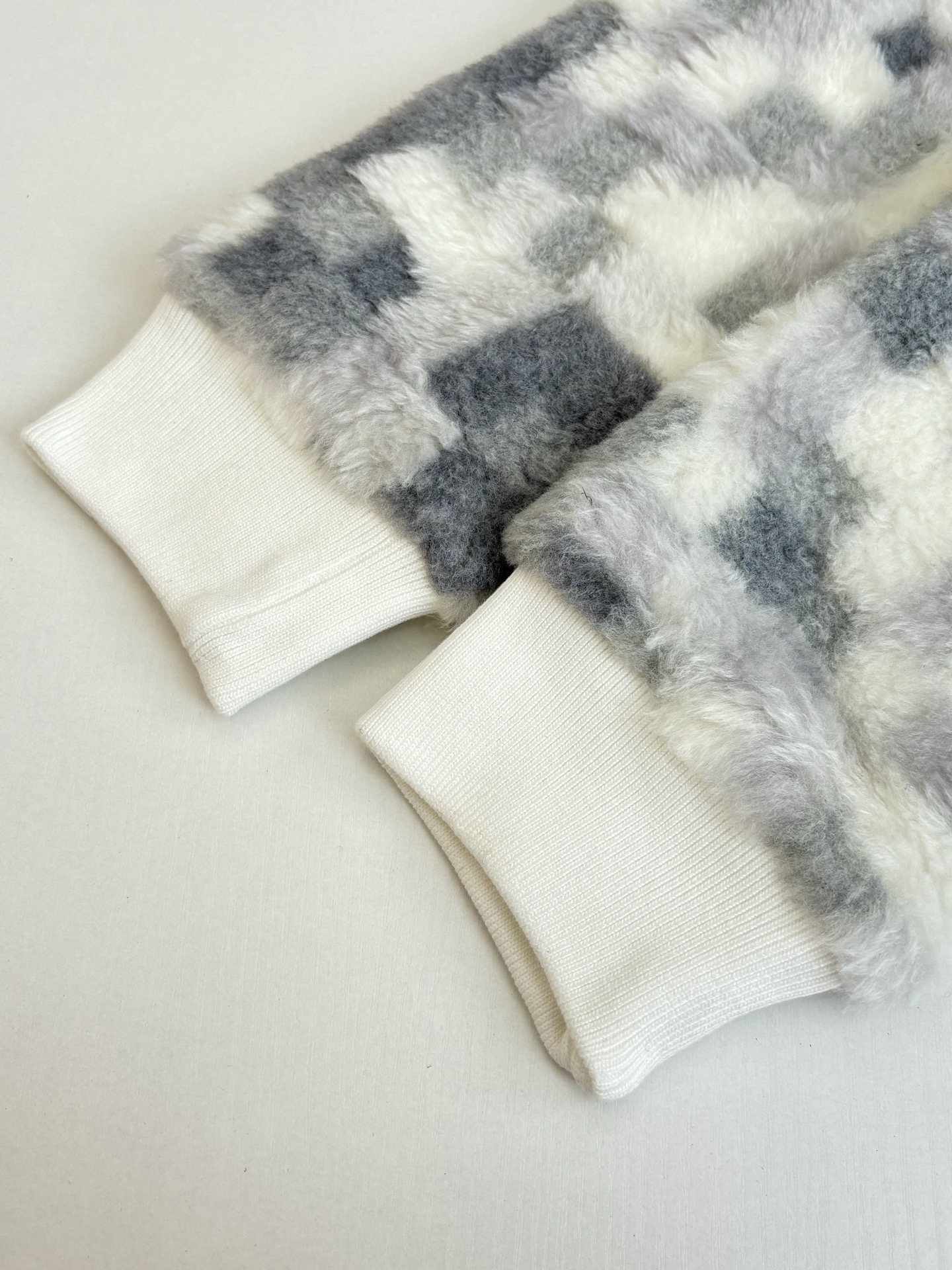 Louis Vuitton Unisex Jacket Size S-XL