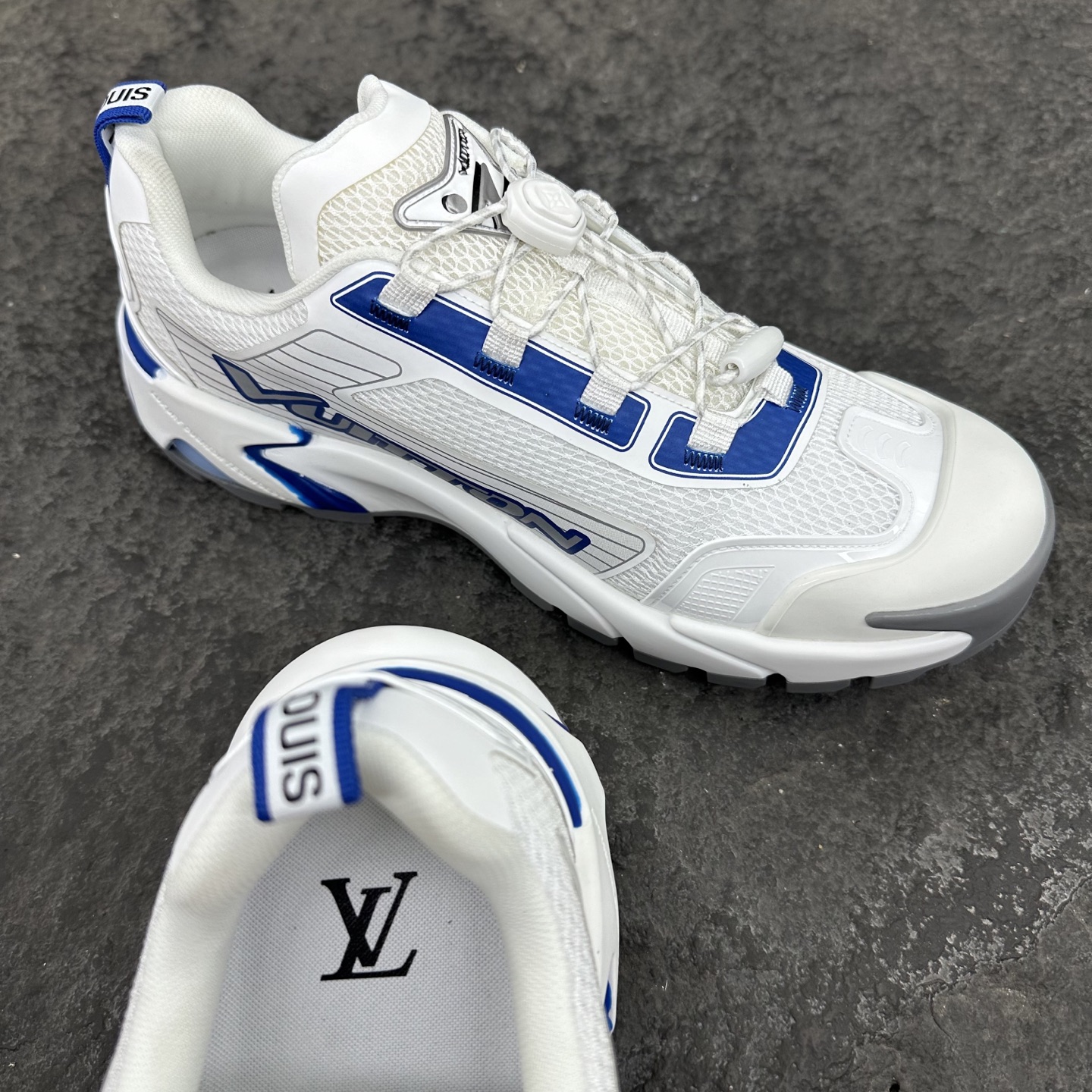 Louis Vuitton LV Runner Tatic Sneaker Size 38-46