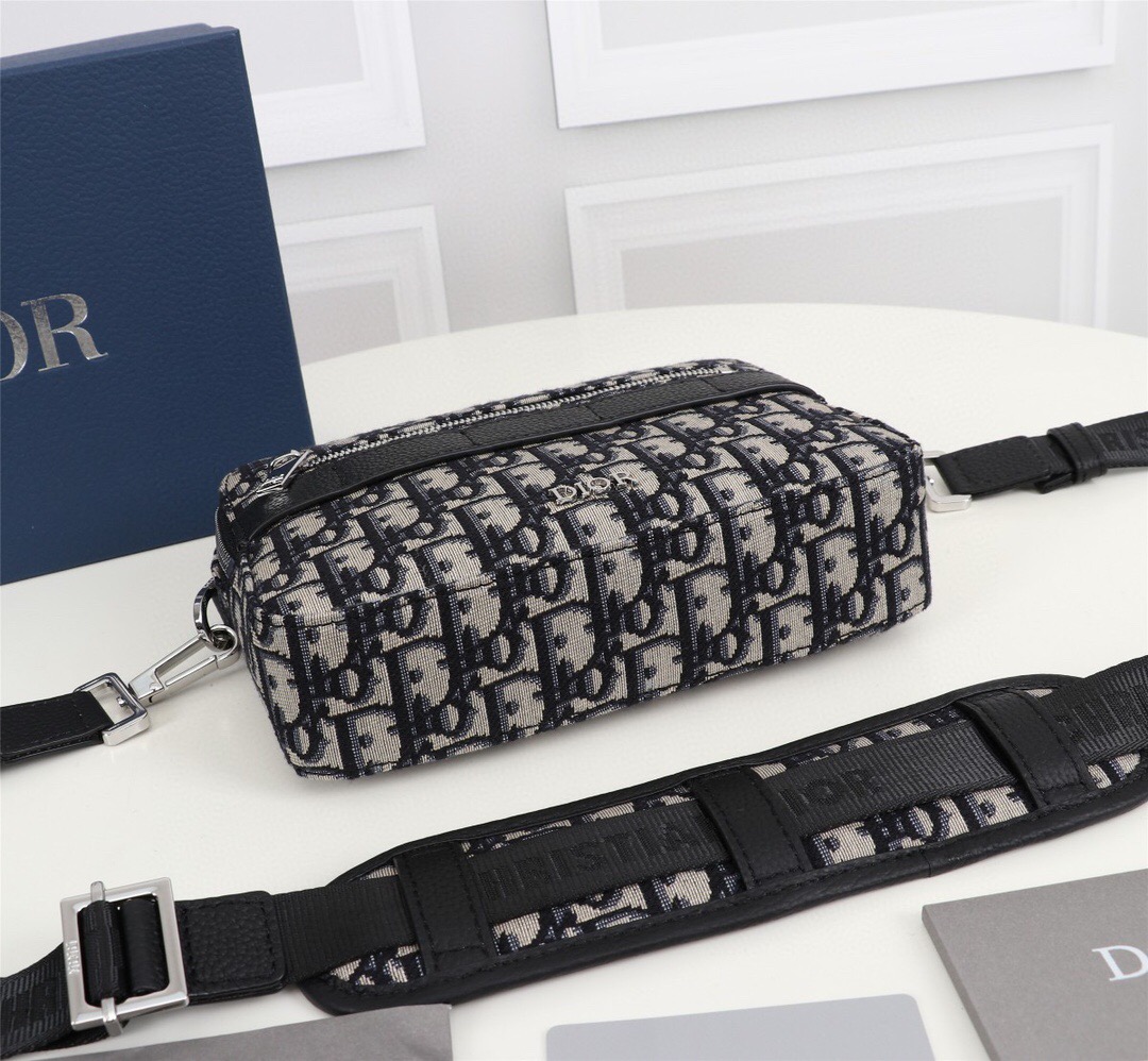 Dior Mens Shoulder Bags 22*15*5cm