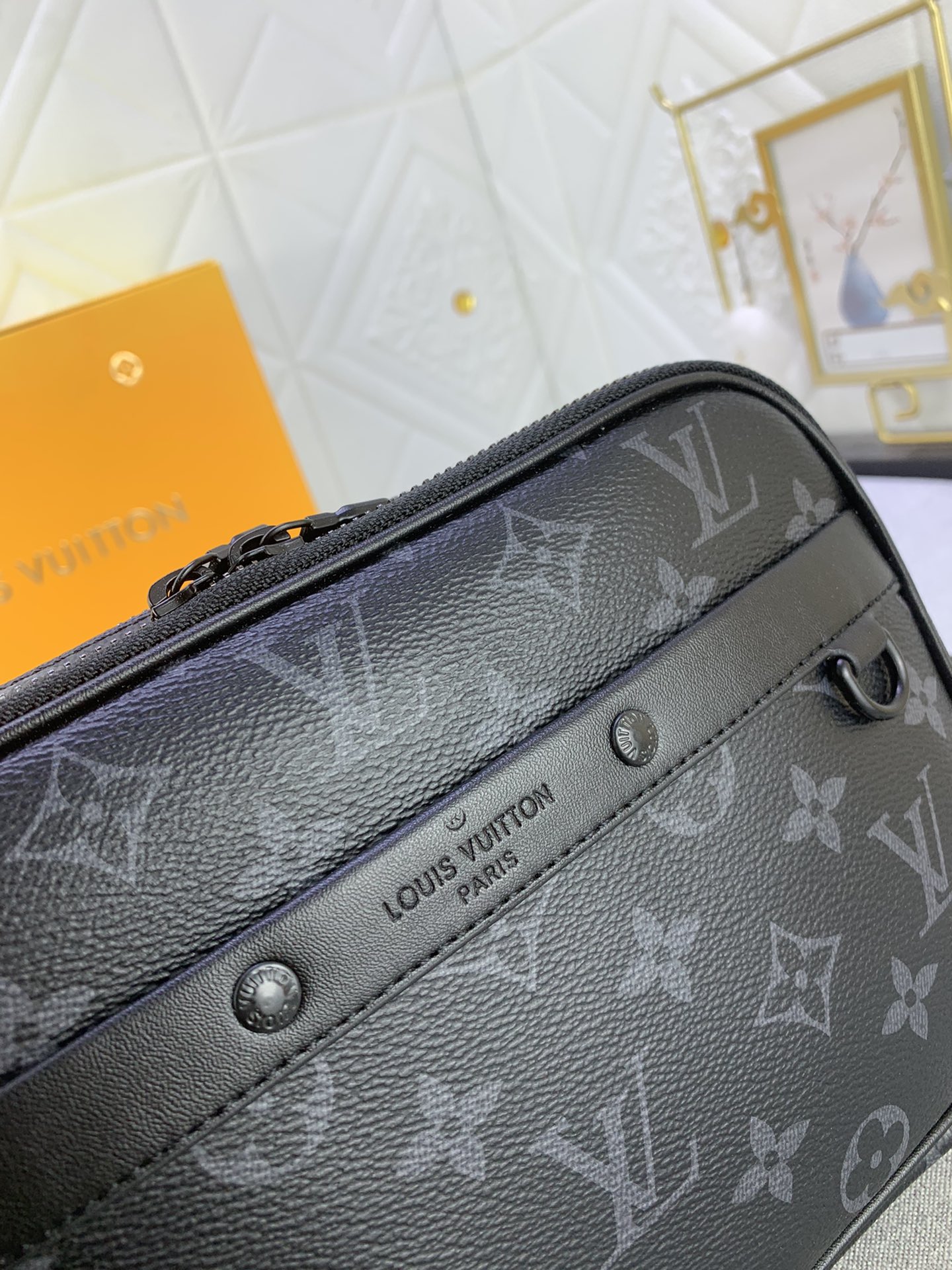 Louis Vuitton M46955 Alpha Mens Shoulder Bags Size 11*18*6cm