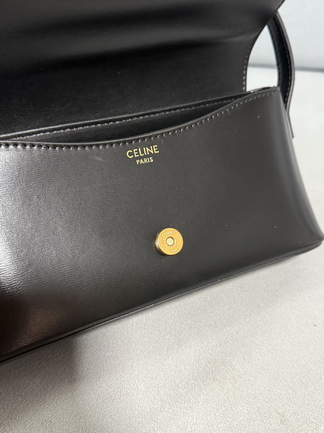 Celine 25ss Lulu Women Shoulder Bags Size 24*11.5*8cm