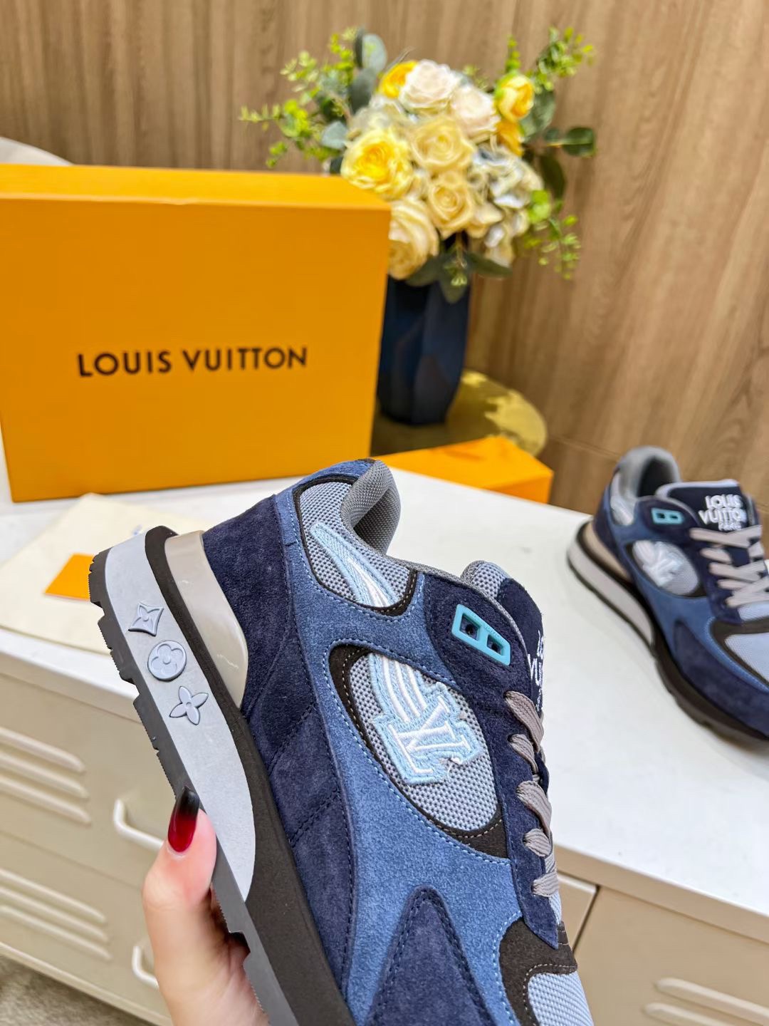 Louis Vuitton Run Away Sneaker Size 40-46