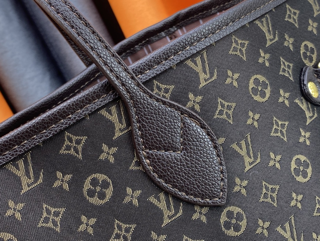 Louis Vuitton Shopping Bags 31*28*14cm