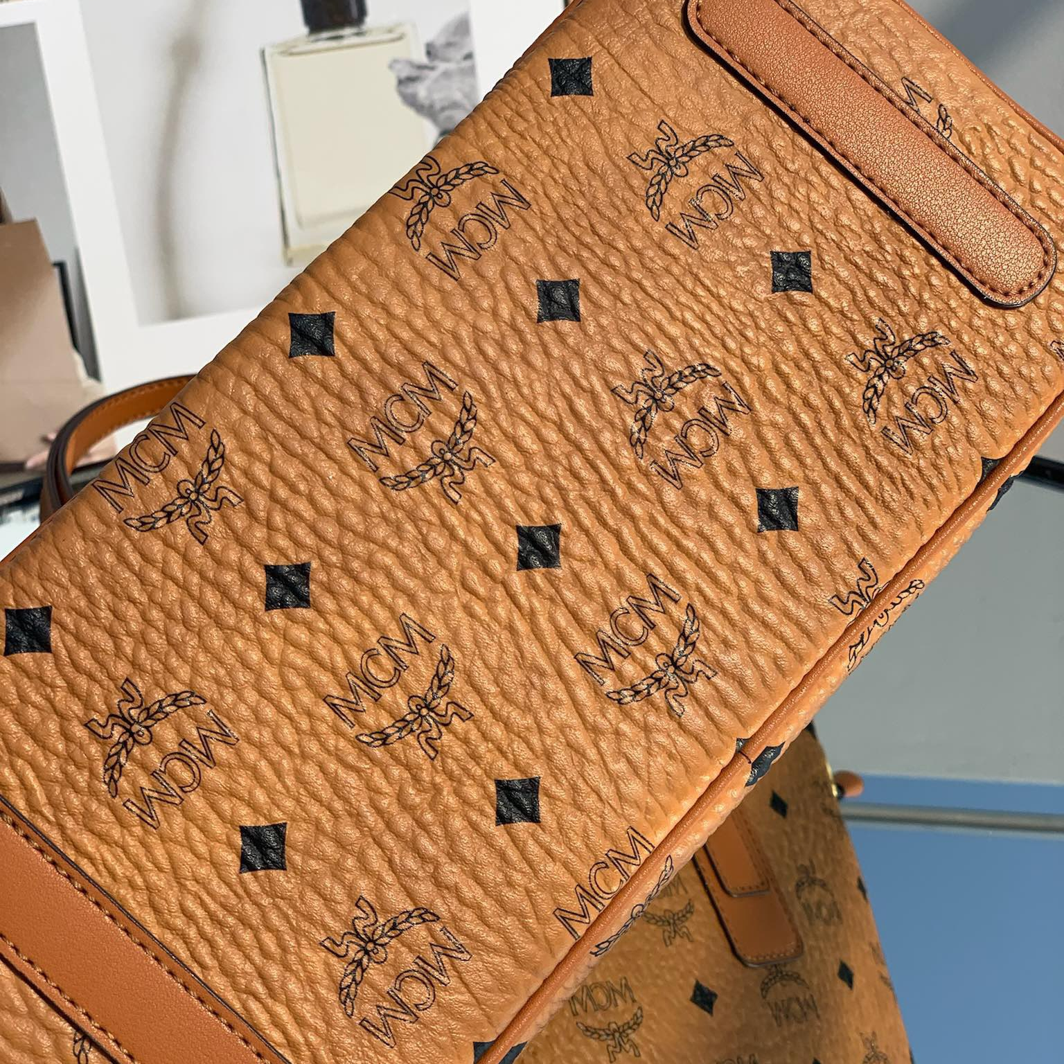 MCM Reversible Liz Shopper in Visetos Shopping Bags 37*31*25cm