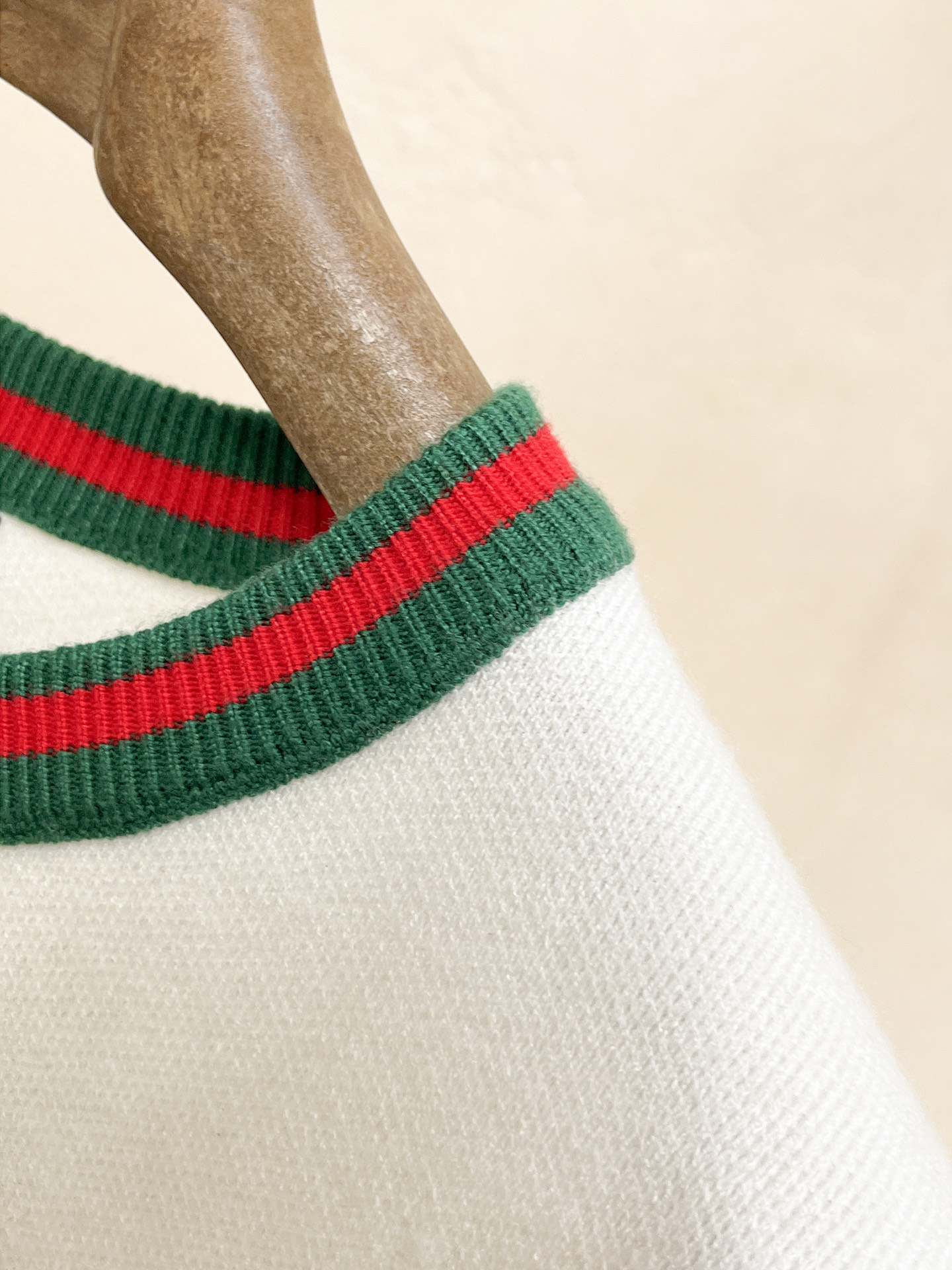 Gucci Unisex Sweatshirt Size M-XXXL