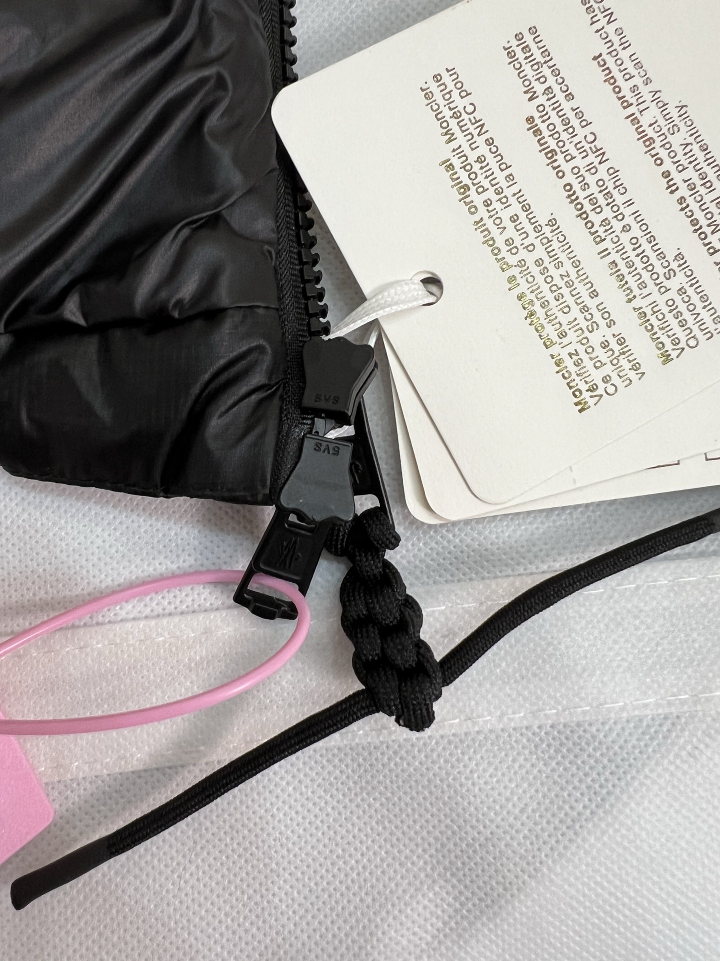 Moncler Emeishan Men Winter Vest Size 1-5