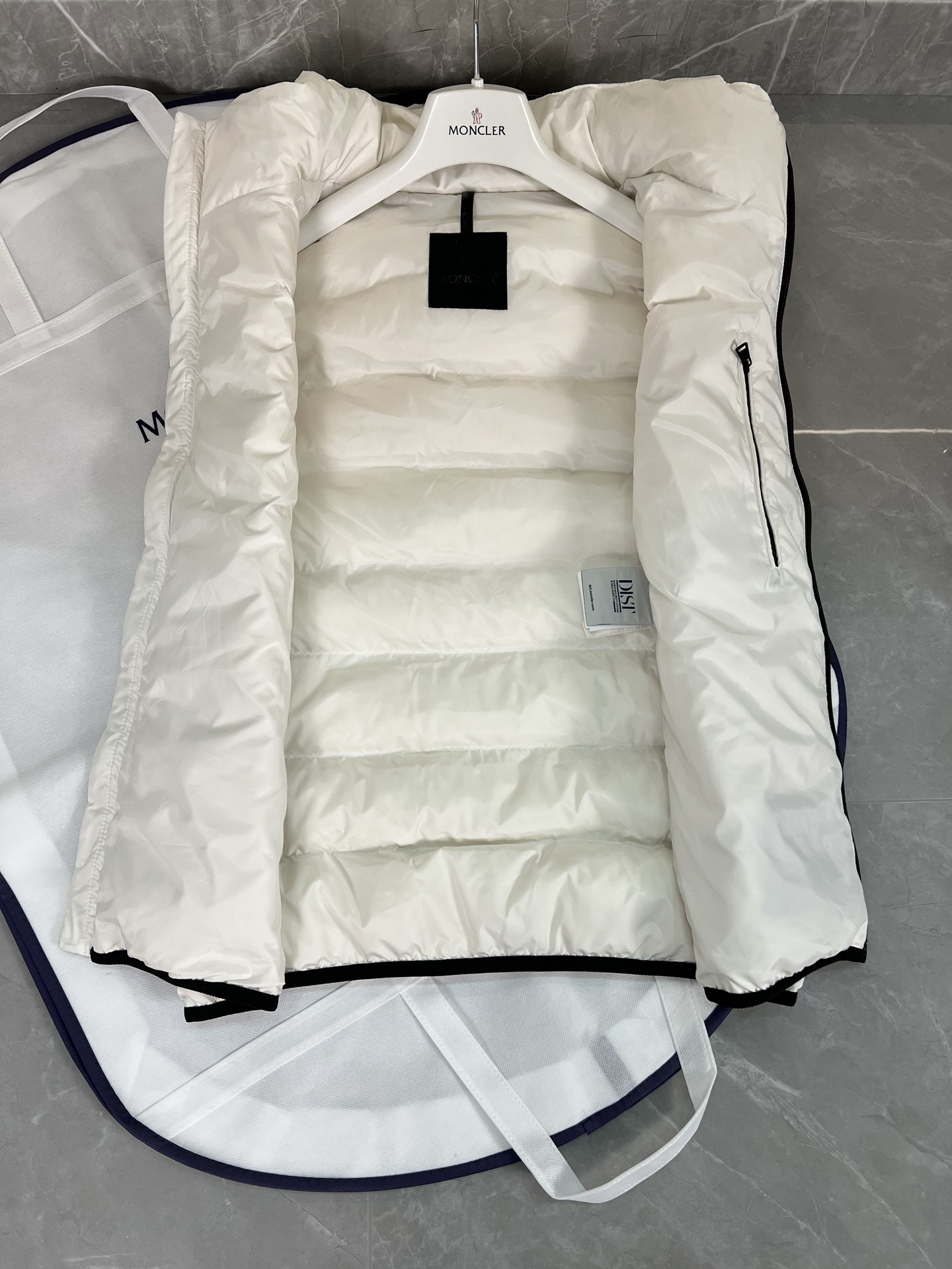 Moncler Valmasque Men Winter Vest Size 1-5