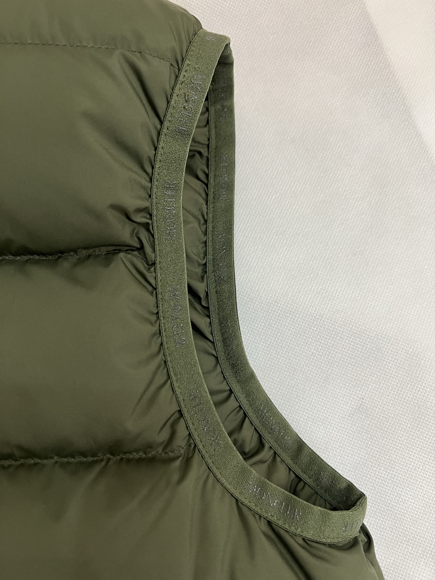 Moncler Contrin Winter Vest Size 1-5