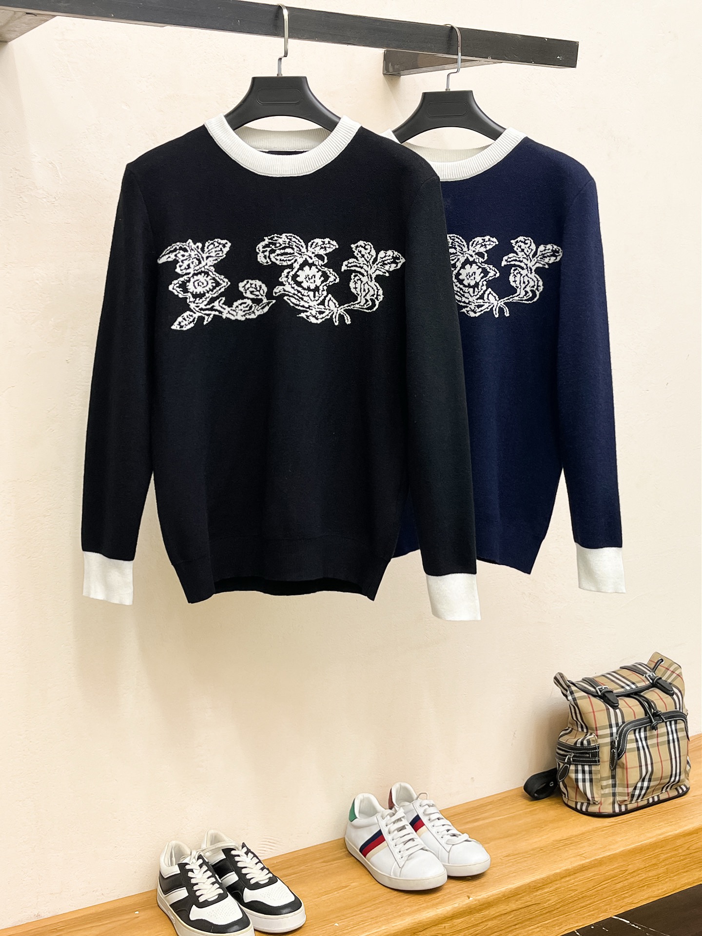 Louis Vuitton Unisex Sweatshirt Size M-XXXL