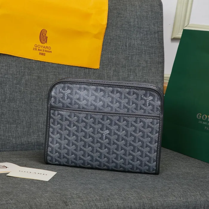 Goyard Clutch